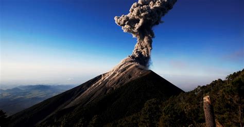 Tres volcanes de Guatemala registran constante actividad ...