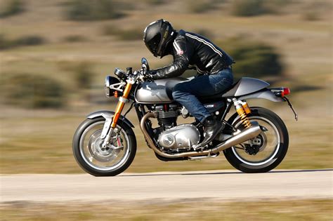 Triumph Thruxton R: una moto deportiva clásica con ...