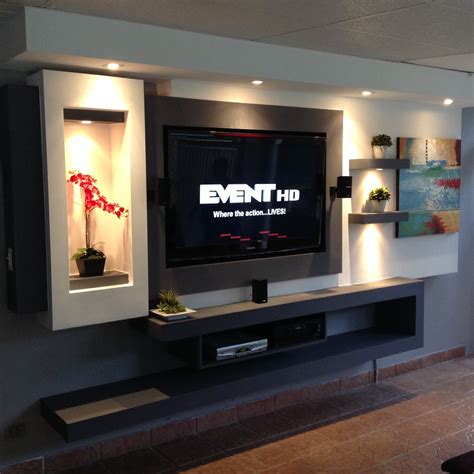 Tv in wall made with gypsum board | Muebles para salas ...