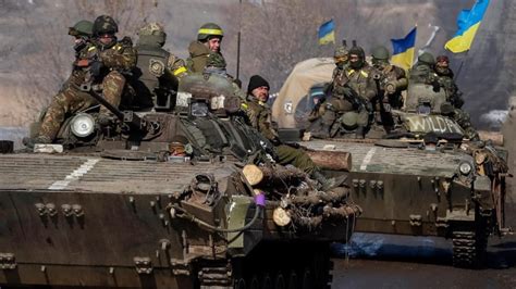 Ucrania hace preparativos para una guerra con Rusia | HISPANTV
