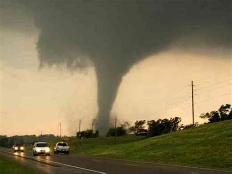 ÚLTIMOS DETALLES: Tornado golpea Cd. Acuña, Coahuila   YouTube