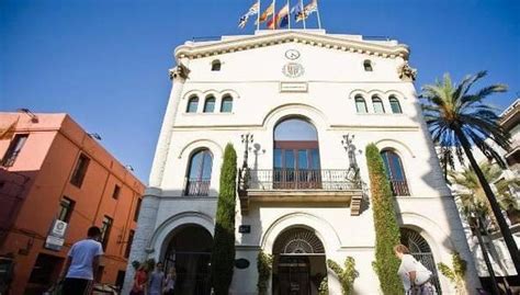 Un juez obliga al Ayuntamiento de Badalona a reponer la ...