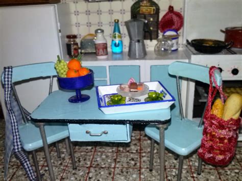 Un mundo en miniaturas: Cocina de los años 70