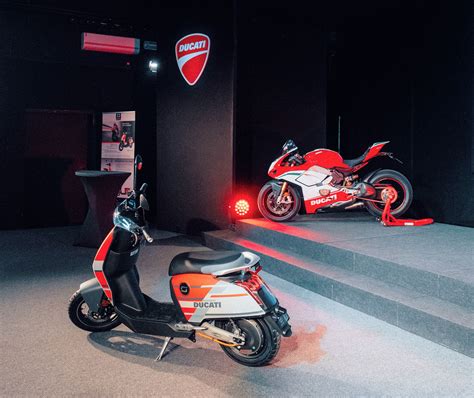 Un scooter électrique Ducati débarque sur le marché cet ...