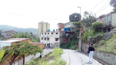 Una vez al mes llega el agua al final de la calle Vargas   Diario Avance