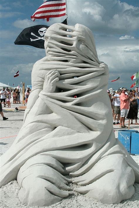 Unimaginable Surrealistic Sand Sculptures | Bit Rebels