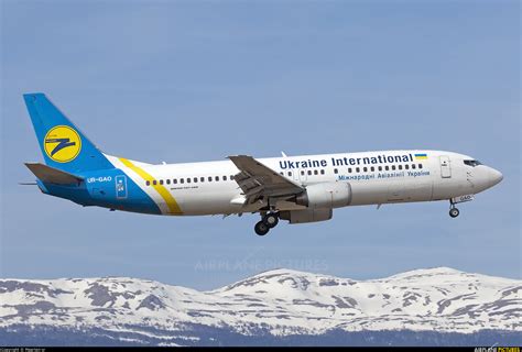 UR GAO   Ukraine International Airlines Boeing 737 400 at ...