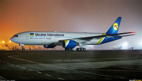 UR GOA   Ukraine International Airlines Boeing 777 200ER ...