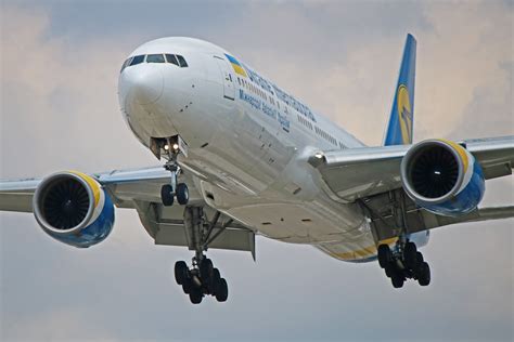 UR GOC: Ukraine Int l Airlines Boeing 777 200ER  1st Flew ...