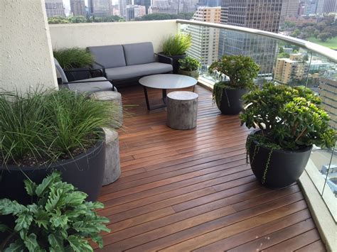 Urban Oasis: Balcony Gardens That Prove Green Is Always In ...