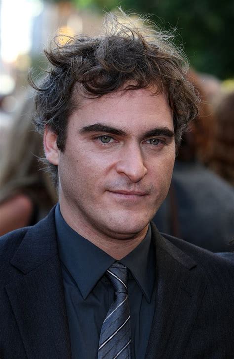US TV host apologises for mocking Joaquin Phoenix’s facial ...