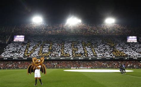 Valencia CF Betis: Un espectacular mosaico en Mestalla | Las Provincias