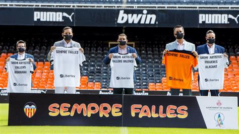 Valencia CF: El Valencia da un empujón a las Fallas | Marca