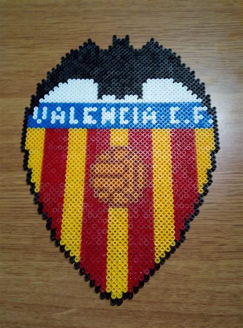 Valencia Club de Fútbol. Hama Beads. | Hama beads, Escudos ...