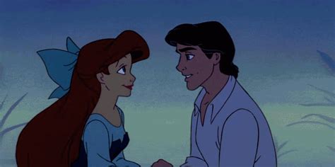 Valentine s Day Love GIFs | Oh My Disney
