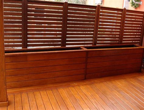 Vallas de madera para terrazas y su mantenimiento