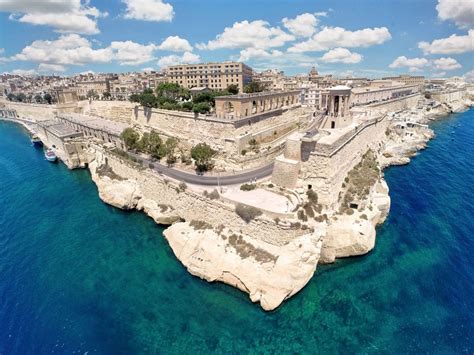 Valletta Grand Harbour | Malta | Malta italy, Malta ...