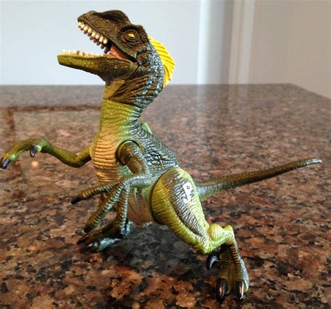 Velociraptor “Alpha”  Jurassic Park: Dinosaurs by Hasbro ...