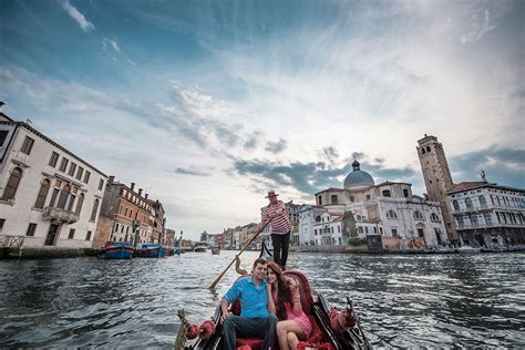Venice in Summer   A Romantic Photoshoot | TripShooter