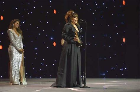 Verónica Castro es homenajeada en los Premios TVyNovelas