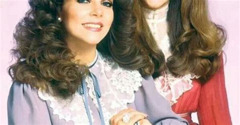 Veronica junto a su hermana Beatriz Castro. | La Familia ...