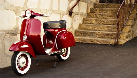Vespa: La historia de la scooter más famosa de Italia