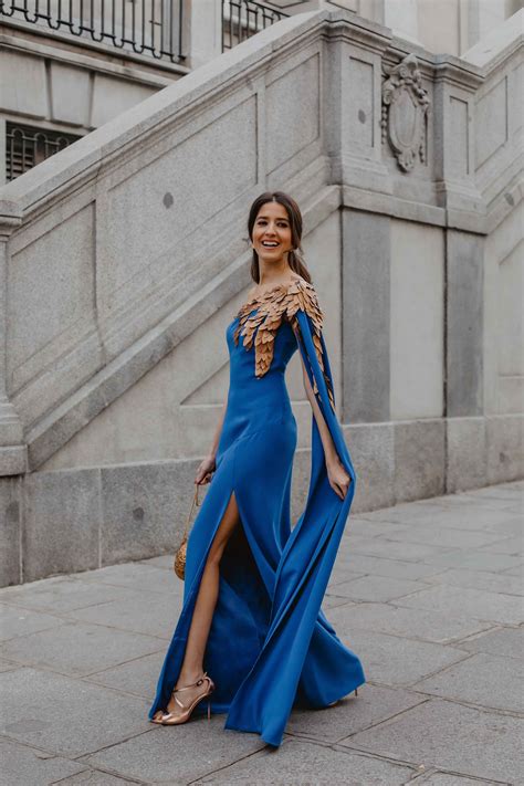Vestido azul klein de Invitadisima 21 – Invitada Perfecta by Sandra
