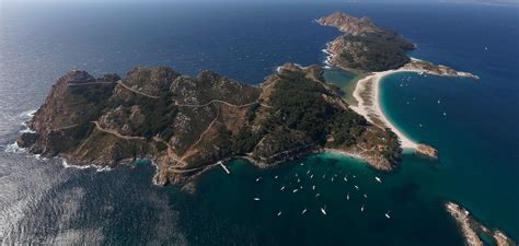 Viaja a Cíes: Reserva tus Billetes a Islas Cíes  Galicia ...