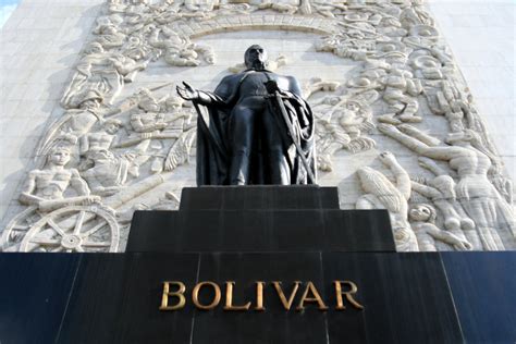Vida de Libertador. La poliédrica figura de Bolívar