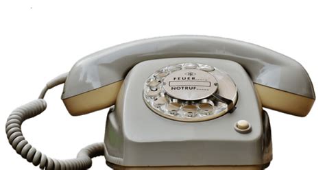 VIDEO: ¿Cómo reaccionan los millenials a un teléfono antiguo? | EL ...