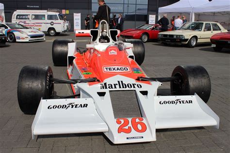 Video: James Hunt   F1 World Champion in a Race of Uncertainty ...