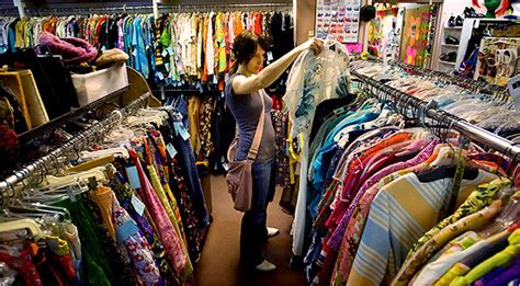 Vintage Clothing Shops Thriving in Tampa   NYTimes.com
