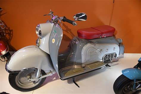 Vintage Scooters | Vintage Scooters | Volo Auto Museum