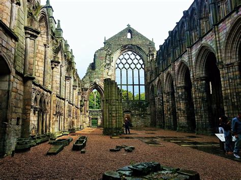 Visita Abadía de Holyrood en Edimburgo | Expedia.mx