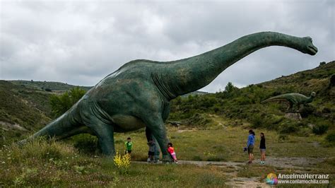 Visitando los dinosaurios de Enciso   Valle del Cidacos ...