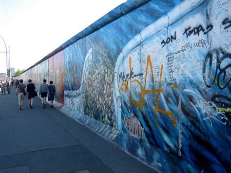 Visitar el Muro de Berlín. Tramo mejor conservado Muro de ...