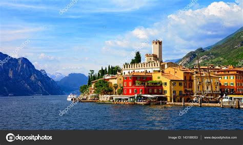 Vista del lago di garda | Hermoso pintoresco Lago di Garda ...