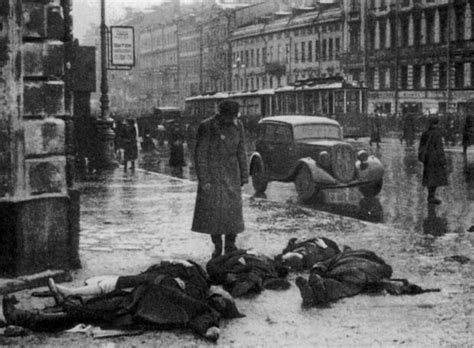 Vocacionales: El canibalismo durante el sitio a Leningrado.