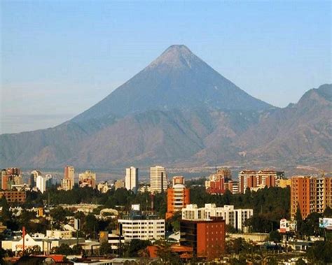 Volcán de Agua, Guatemala   DEGUATE.com