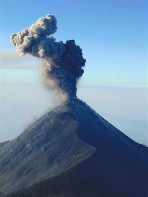 Volcán de Fuego en erupción hoy 7 de febrero 2015 ...