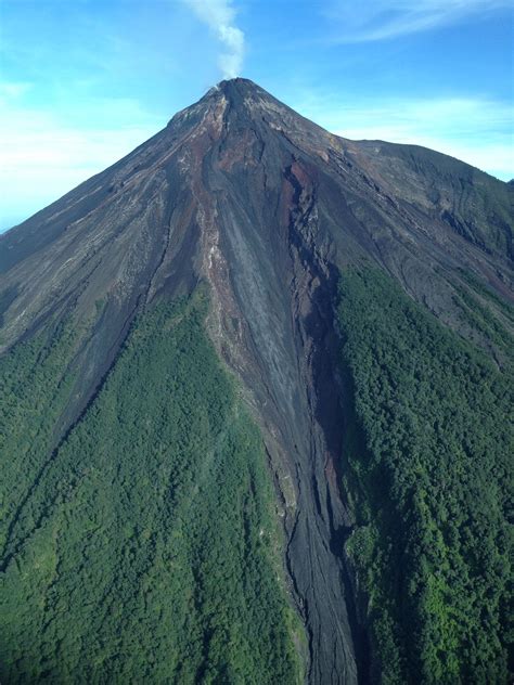 Volcan de Fuego, Guatemala | Guatemala travel, Central ...