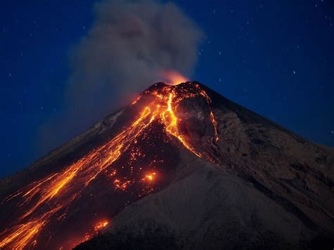 Volcán de Fuego registra hasta 9 explosiones por hora en ...