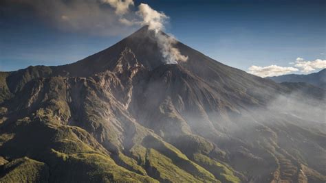 Volcán Santa María en Guatemala está entre las mayores ...