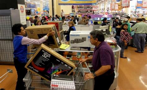 Walmart contratará a 9 mil empleados temporales
