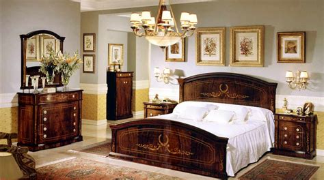 » Walnut Bedroom Set In Spanish Style DesignTop and Best ...