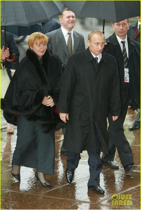 Wendi Deng Is Reportedly Dating Vladimir Putin: Photo ...