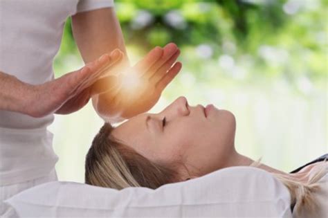 What Is Reiki? The History, Health Benefits, and More