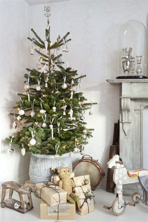 White, the recipe for a classic Nordic Christmas   Skandiblog