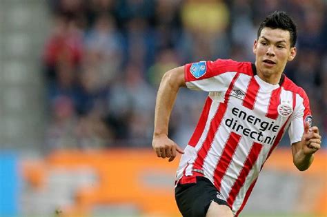 Why Lozano is better off at PSV than Barcelona