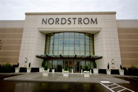 Why Nordstrom Is America’s Favorite Place To Shop | StyleCaster